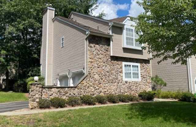 8 Jaime Dr - 8 Jaime Drive, White Meadow Lake, NJ 07866