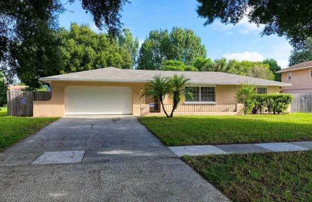 8029 SANDBERRY Boulevard Gallery 1