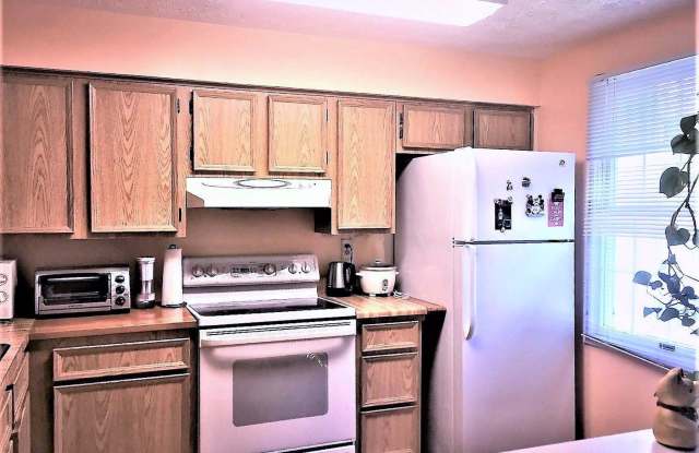 1648 HARVEST GREEN COURT Gallery 3