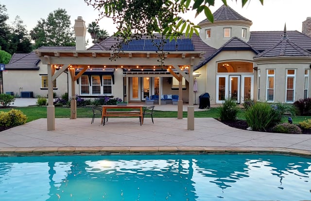 400 Whitegate Rd - 400 Whitegate Road, Thousand Oaks, CA 91320