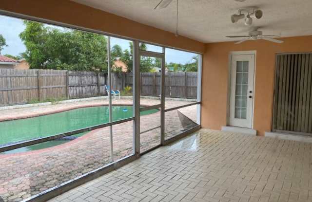 6711 NW 1st Ct Gallery 3
