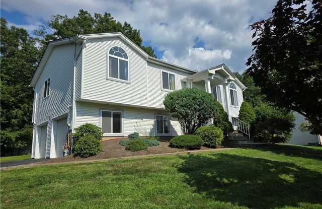 9 Robert Hagan Court - 9 Robert Hagan Court, Orangeburg, NY 10976
