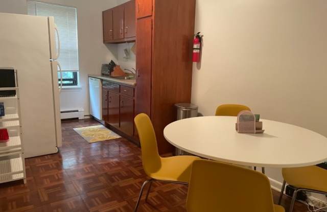16 Roosevelt Pl Gallery 2
