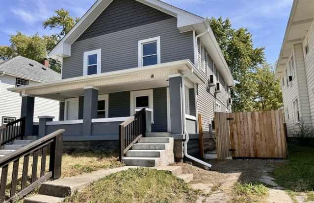 621 North Parker Avenue photos photos