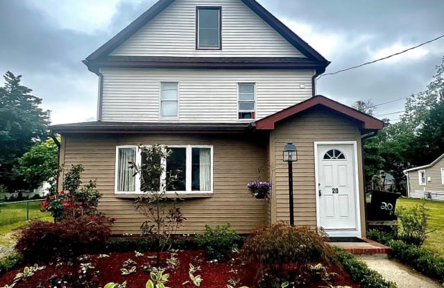 20 E Long Branch Avenue - 20 East Long Branch Avenue, Ocean Gate, NJ 08740