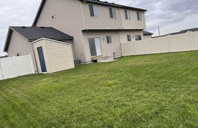 1541 Stone Hedge Court Gallery 4
