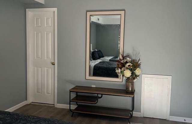 16 TOWNSHIP LINE Road Gallery 3