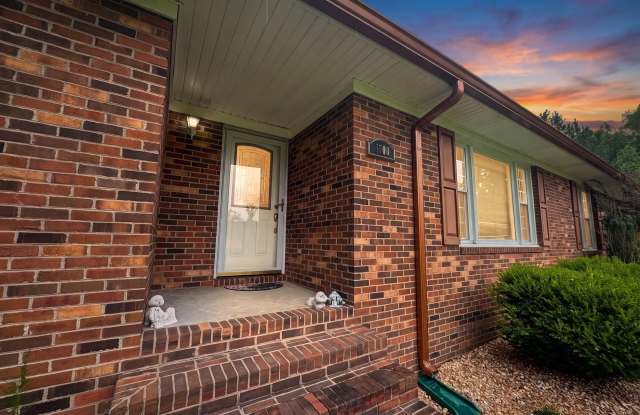 1700 Hawley School Road Gallery 3