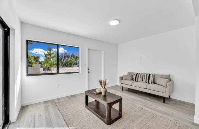 155 Northeast 160th Street Gallery 3