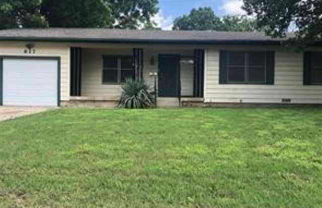 617 E Ellen Avenue - 617 East Ellen Avenue, Hurst, TX 76053