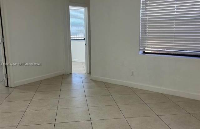 1928 N 20th Ave photos photos