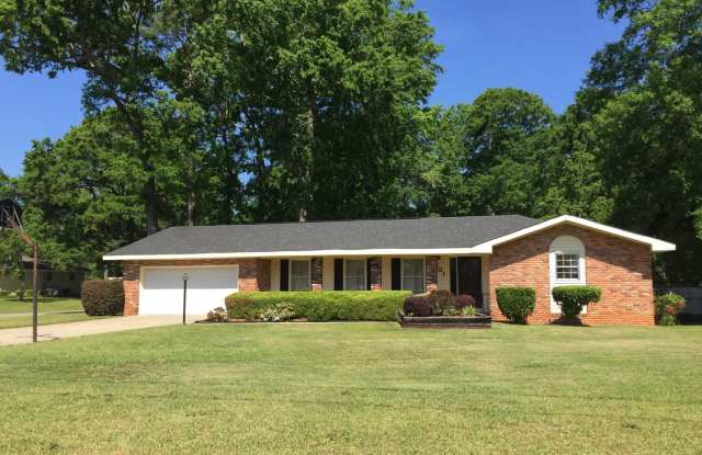 Freshly Updated Brick Ranch on Spacious Corner Lot photos photos