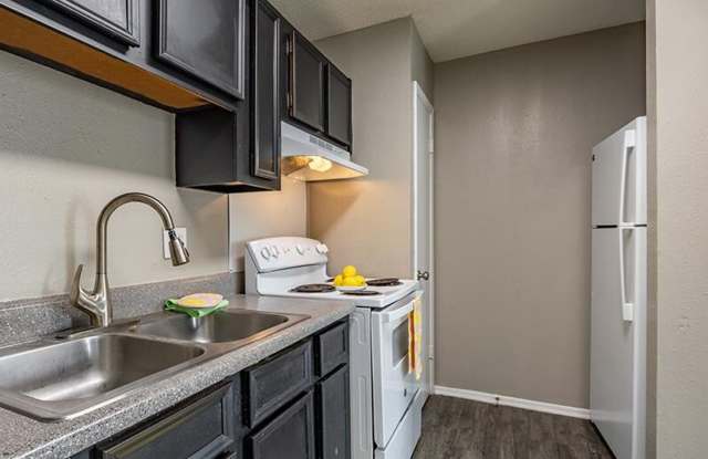 Timber Pointe Apartments Gallery 4