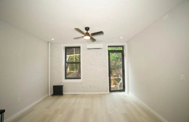 198 Stanton St Gallery 1