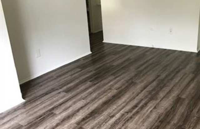 24901 MAYFAIR Street Gallery 3