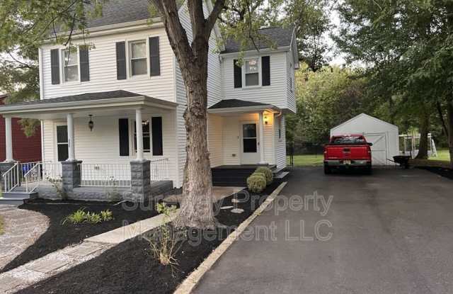 220 N Locust Ave. photos photos