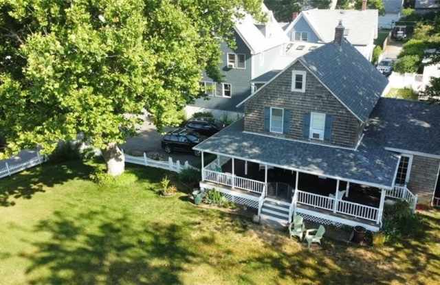 154 Andrew Comstock Road - 154 Andrew Comstock Road, Warwick, RI 02886