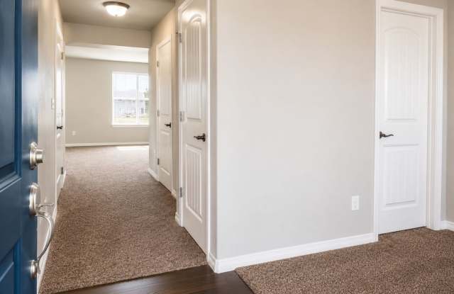 Spacious 5-Bedroom Home with Finished Walk-Out Basement Gallery 4