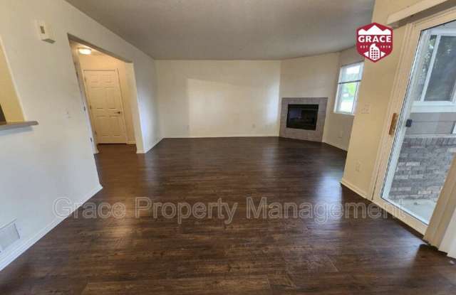 1601 Great Western Dr. photos photos