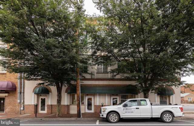 7 W PICCADILLY Street unit: 9 photos photos