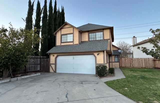 Cul de sac location. Walking distance to CSU Stanislaus photos photos