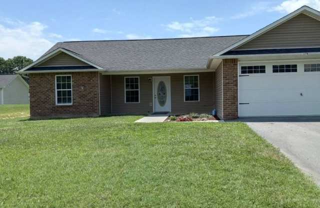Now accepting application for 3 bedroom 2 bath brick home in White Pine, TN - 1178 Rosella Drive, White Pine, TN 37890