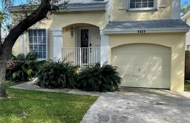 9839 Southwest 118th Avenue - 9839 Southwest 118th Avenue, Kendall, FL 33186