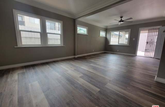 3067 Harrington Ave Gallery 4