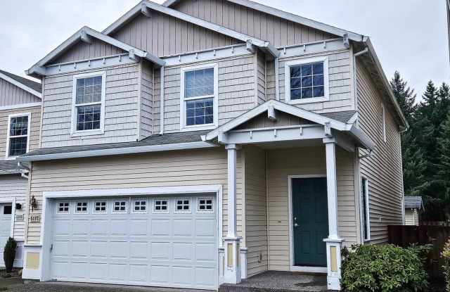 Newly updated 1689 sq ft 4 bedroom 2.5 bath house - 5197 Northeast Candlewood Place, Hillsboro, OR 97124