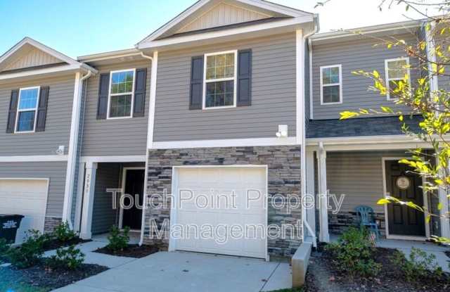 2931 Penninger Circle Gallery 1