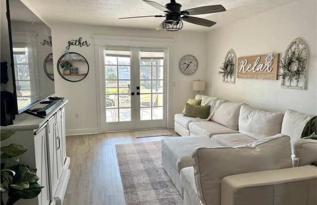 636 E Gilchrist Court Gallery 4