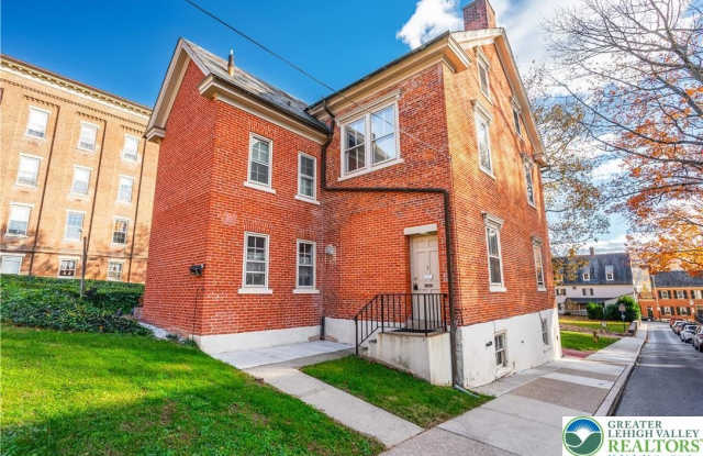 426 Heckewelder Place unit: 2 photos photos 426 Heckewelder Place unit: 2 photos photos