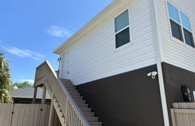 2651 1/2 Bayside Dr S photos photos