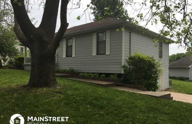 2743 South Peck Avenue Gallery 3