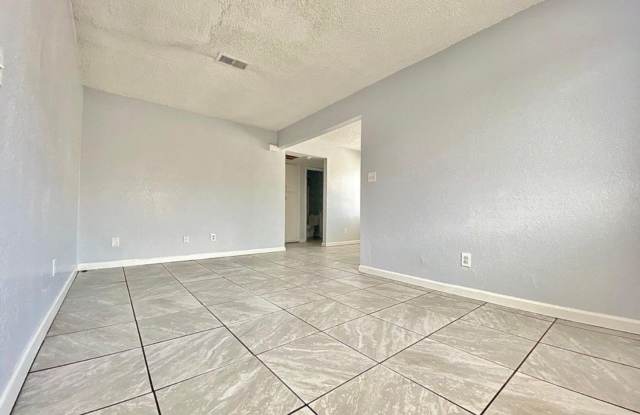1317 Bernard Gallery 4