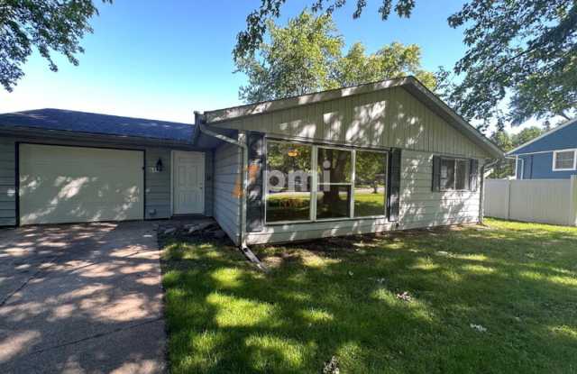 613 Southwind Dr - 613 Southwind Drive, Michigan City, IN 46360