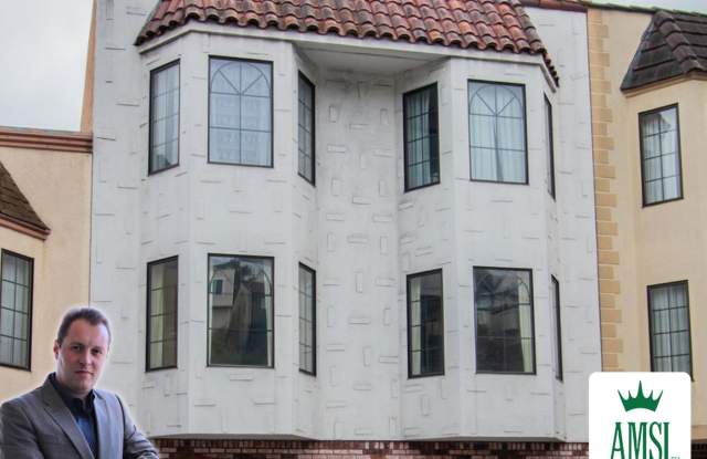 Spacious 3 Bed/2 Bath Flat with Stunning City Views | AMSI | Alexandr Metlinski photos photos