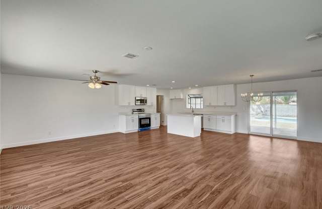 1580 Quarter Horse Drive Gallery 3
