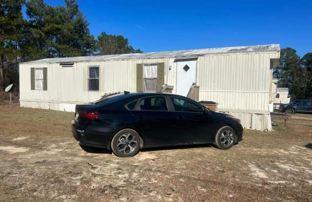New Home Available! Rent this 2 Bedroom Mobile Home in Aiken! Gallery 1
