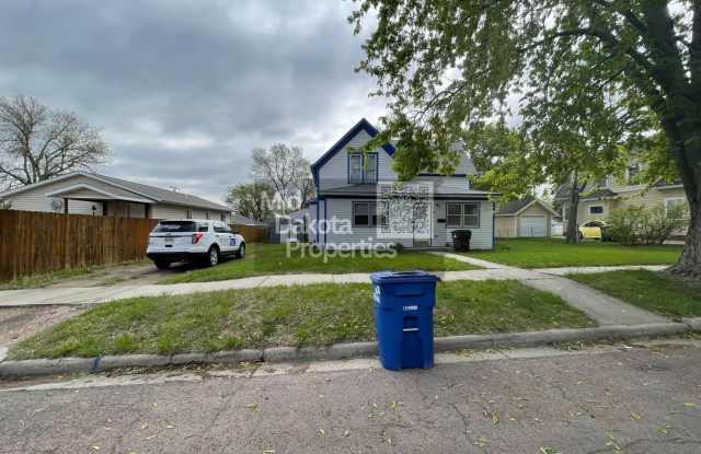1016 S Duff- 4 bedroom House photos photos