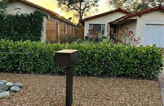 2194 SW 57th Ct photos photos
