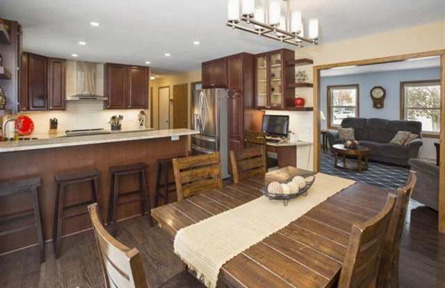 Updated Sun Prairie 3 bedroom home Gallery 3