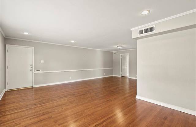 6520 Ravendale Lane Gallery 3