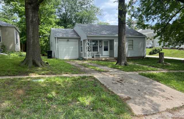 713 N College St photos photos