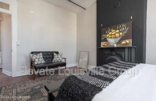 914 East Muhammad Ali Boulevard - 2F Gallery 3