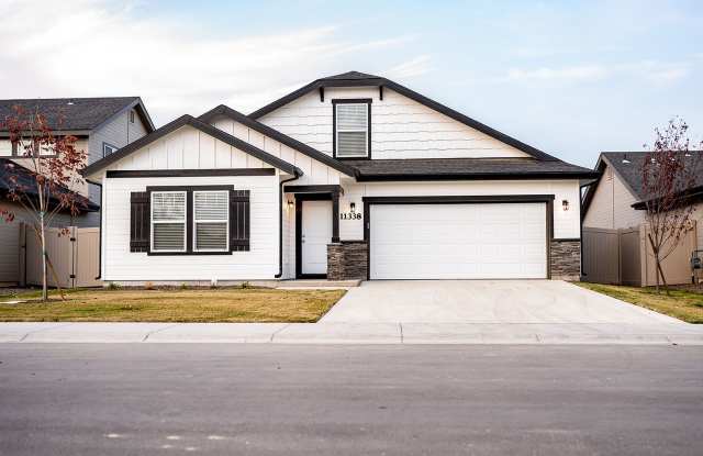 4 bed 2 bath with bonus room photos photos