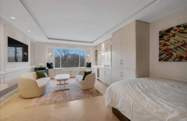 150 Central Park South Gallery 2