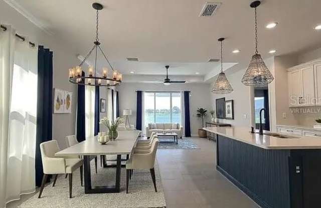 13845 OLD CREEK Court Gallery 3