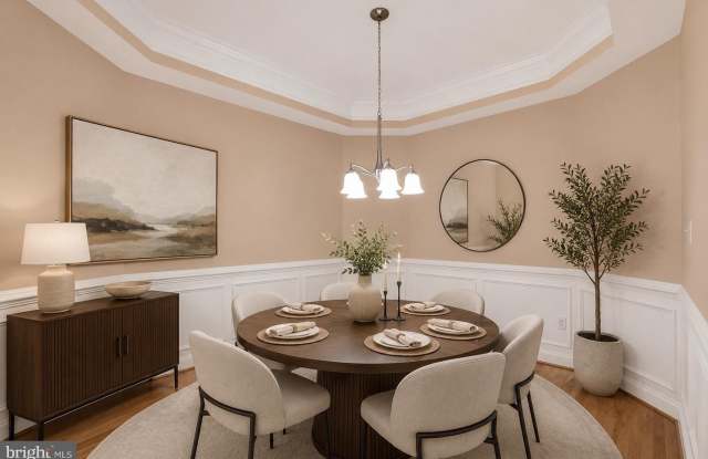 2111 GANTON GRN #208E Gallery 2
