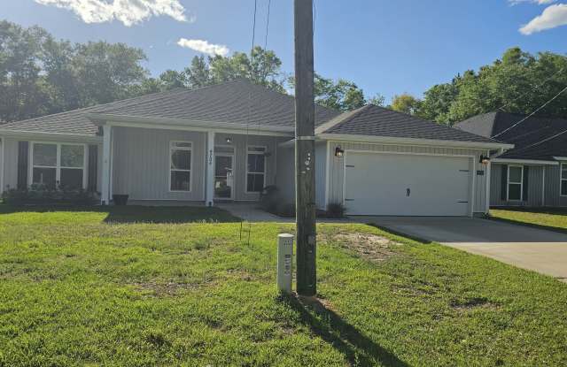 4755 West Lynn Road - 4755 West Lynn Road, East Milton, FL 32583 4755 West Lynn Road - 4755 West Lynn Road, East Milton, FL 32583